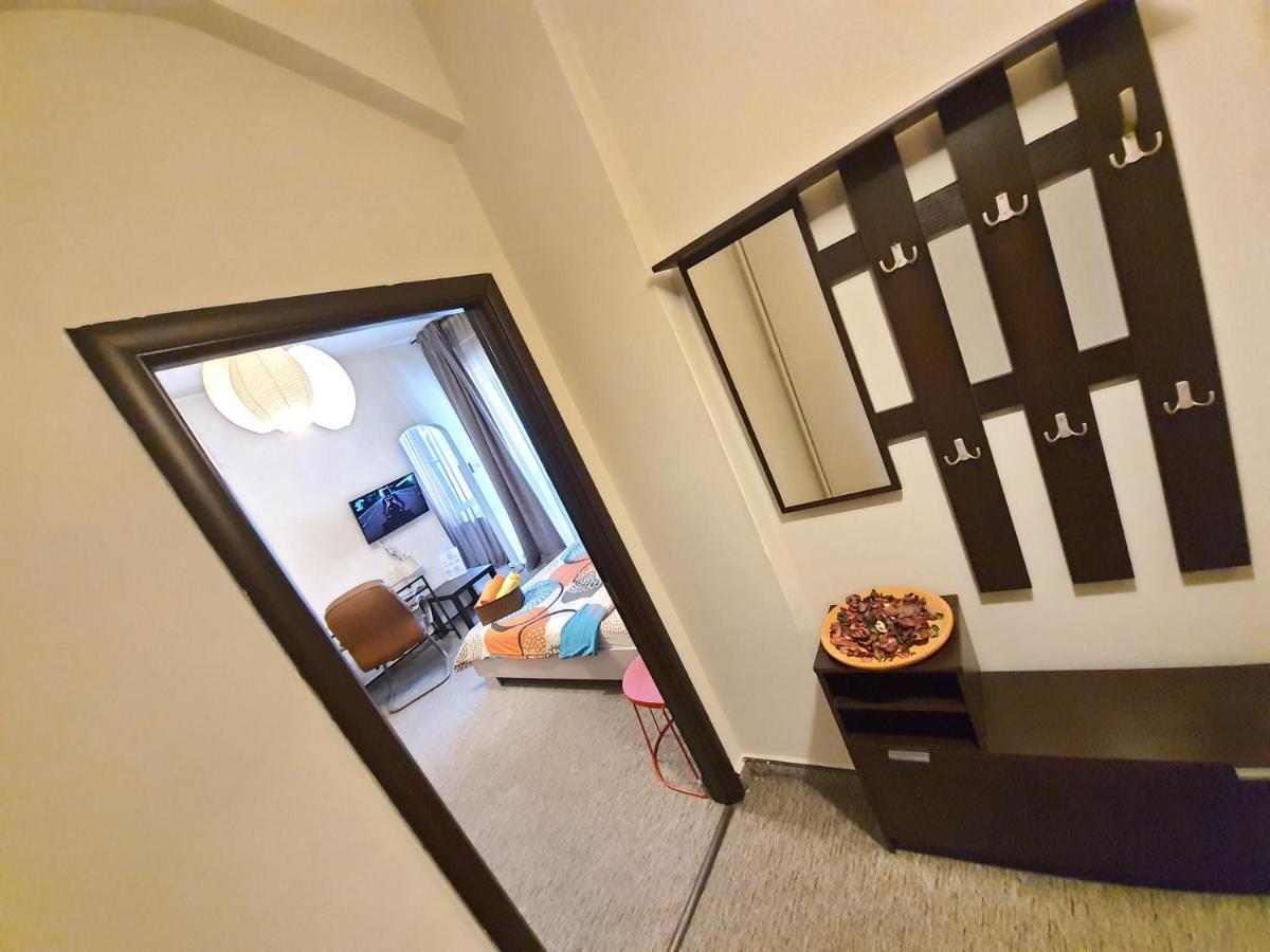 Global Downtown Apartments - Universitate - Calea Victoriei บูคาเรสต์ ภายนอก รูปภาพ