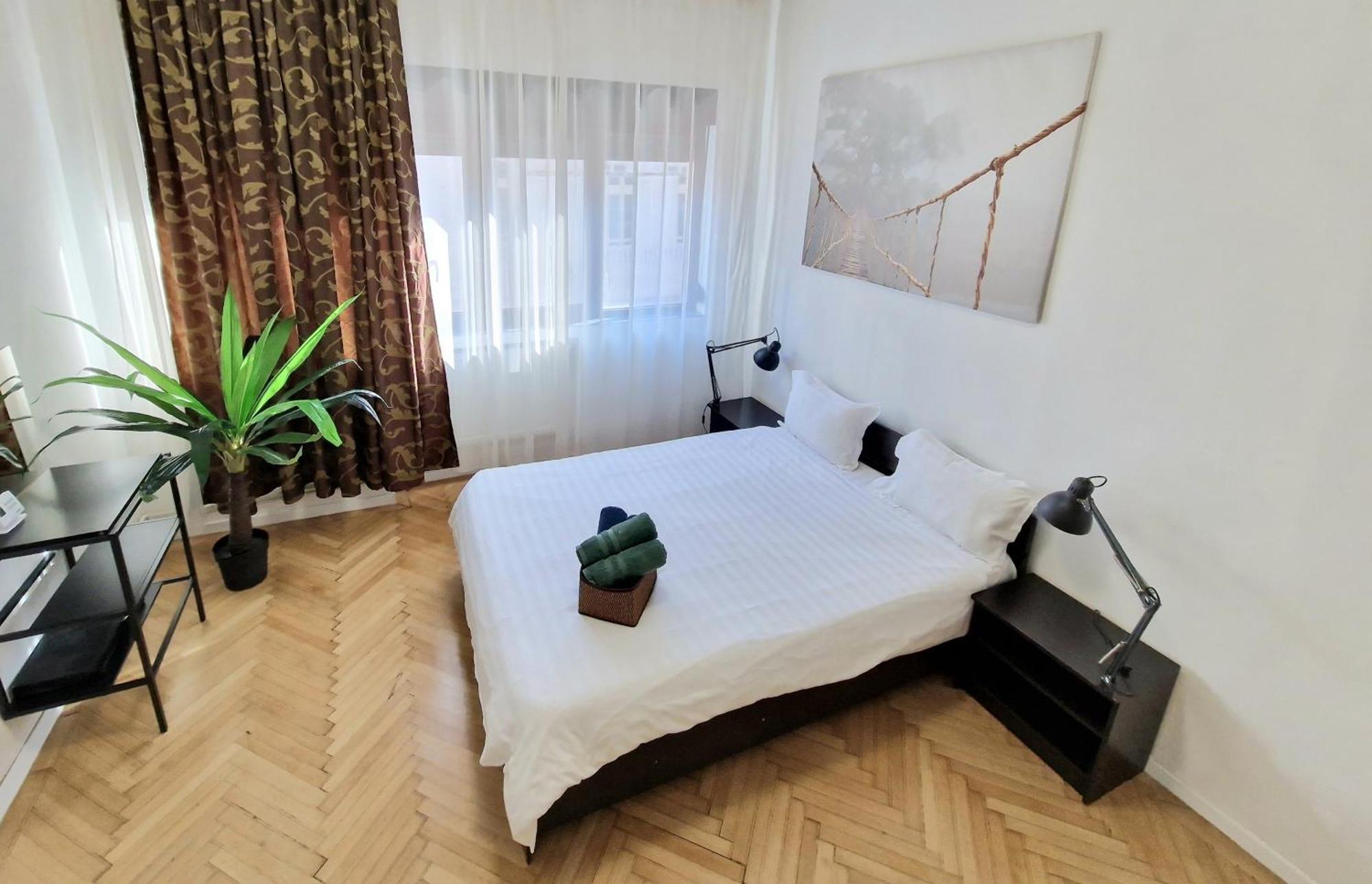 Global Downtown Apartments - Universitate - Calea Victoriei บูคาเรสต์ ภายนอก รูปภาพ